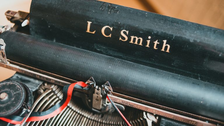 5 Alasan Menggunakan Nama Pena yang Unik Sebagai Penulis