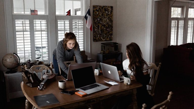 Mengenal Lebih Dalam Proses Editing dan Proofreading