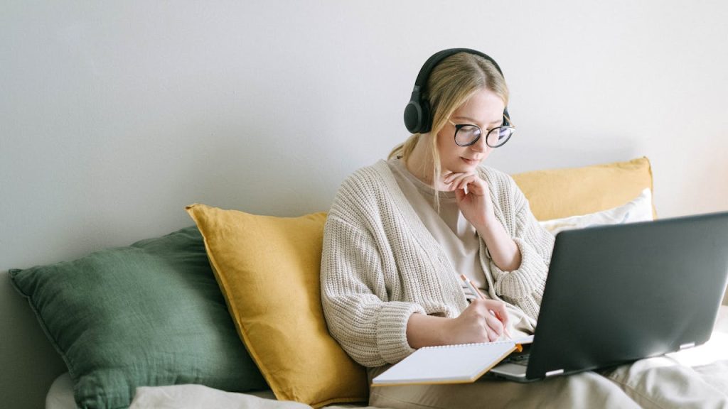 8 Langkah Self-editing dalam Menulis Artikel, Simak Biar Gak Rugi!