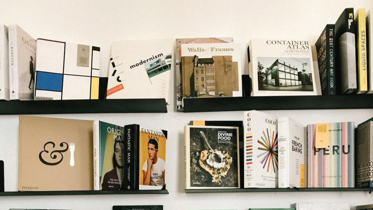 Jasa Desain Cover Buku Terbaik, Profesional, Berpengalaman dan Murah