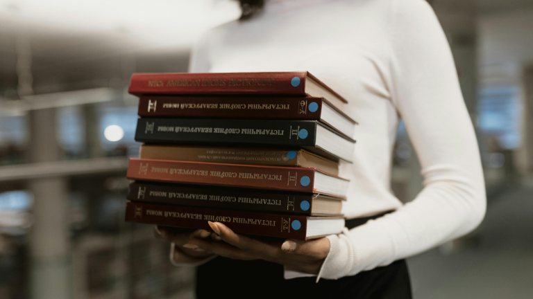 Jasa Konversi Skripsi, Tesis, Disertasi dan Karya Ilmiah Menjadi Buku Terpercaya, Terbaik dan Profesional