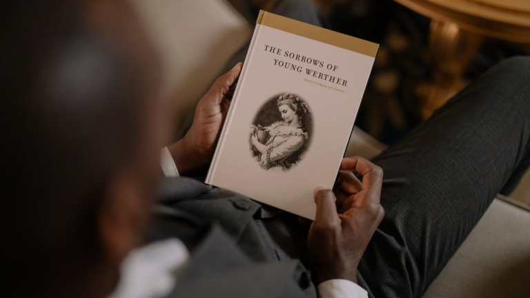 Jasa Desain Cover Novel Profesional, Hasilkan Desain yang Menarik dan Kreatif