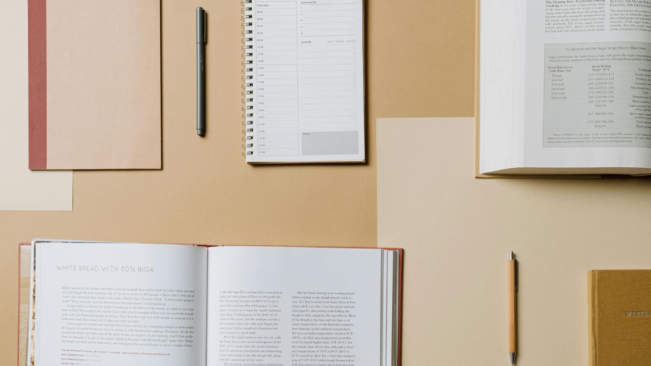 Jasa Desain Layout Buku Terbaik, Berpengalaman, Profesional dan Murah