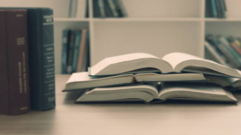 Tips Mengubah Skripsi Kamu Menjadi Buku, Begini Caranya!