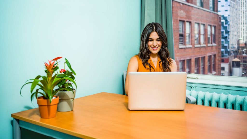 Cara Membangun Personal Branding Sebagai Penulis Pemula!