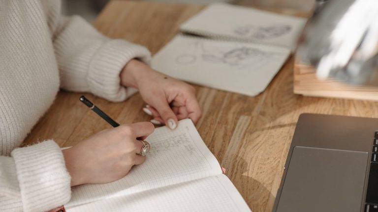 Ini Cara Membuat Buku Fiksi, Ternyata Gampang!