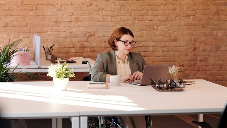 Profesi Technical Writer: Definisi, Tugas, dan Skill yang Dibutuhkan!