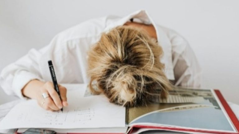 Penulis Wajib Tau! Begini 6 Tips Ampuh Mengatasi Writer's Block