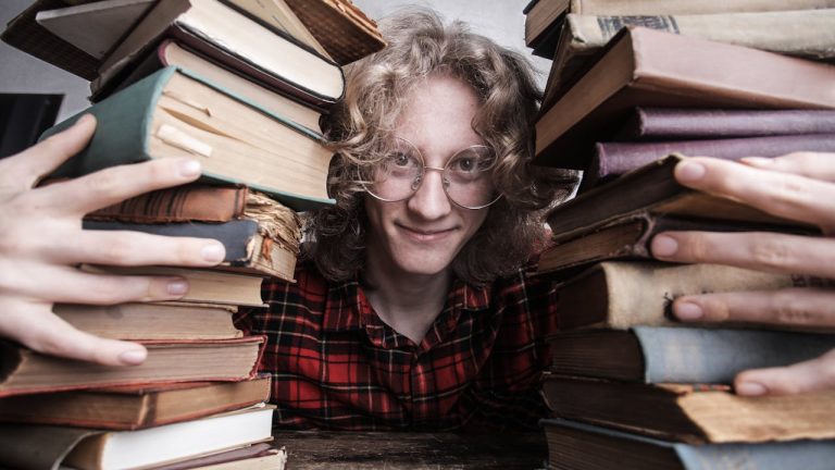 Kamu Harus Tahu 7 Keuntungan Menerbitkan Buku Self Publishing!