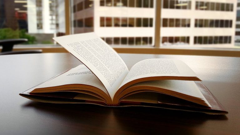 Tips Menulis Buku agar Berkualitas, Penulis Pemula Wajib Simak!