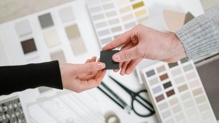 Jasa Desain Katalog Produk yang Memikat, Informatif dan Berkualitas