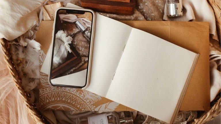 5 Keuntungan Mencetak Buku Sendiri di Percetakan, Yuk Coba!