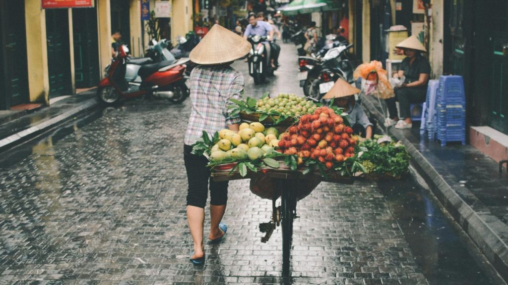 Perubahan Sosial Budaya: Pengertian, Faktor Penyebab, Bentuk dan Contohnya