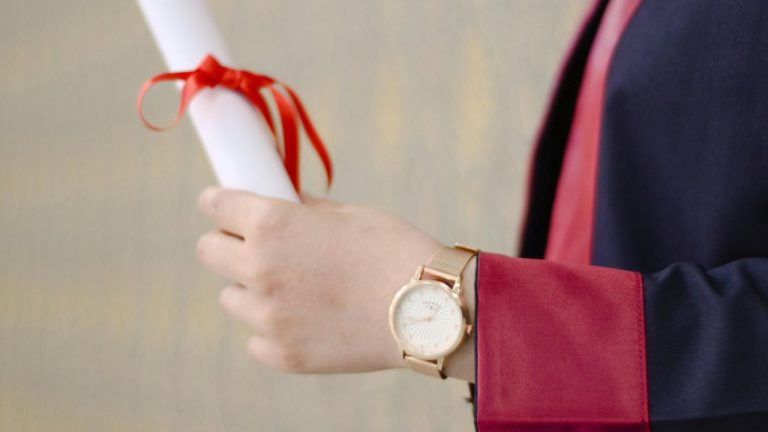 Contoh Prestasi Akademik dan Non Akademik yang Perlu Kamu Ketahui