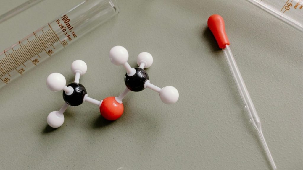 Perbedaan Unsur Isotop, Isobar, dan Isoton dalam Ilmu Kimia!