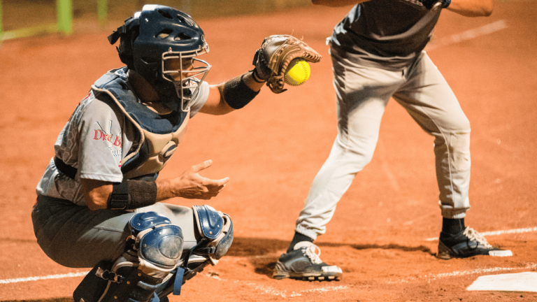 Mengenal Permainan Softball: Sejarah, Aturan, dan Teknik Dasar
