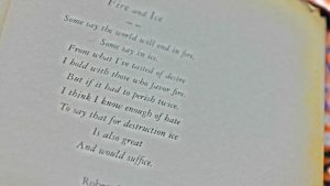 Macam-Macam Tipografi Puisi dari Konvensional sampai Fragmentatif