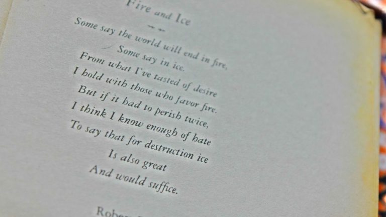 Macam-Macam Tipografi Puisi dari Konvensional sampai Fragmentatif