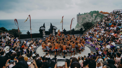 10 Contoh Fenomena Budaya yang Ada di Indonesia