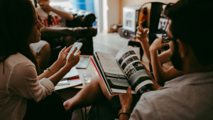 Mengenal Bentuk-Bentuk Mobilitas Sosial beserta Contohnya