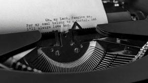 Puisi dengan Tipografi Seperti Prosa: Pengertian, Contoh Hingga Tips Menulisnya