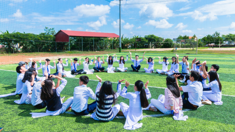 Ciri-Ciri Lembaga Sosial, Tipe, dan Contohnya dalam Masyarakat