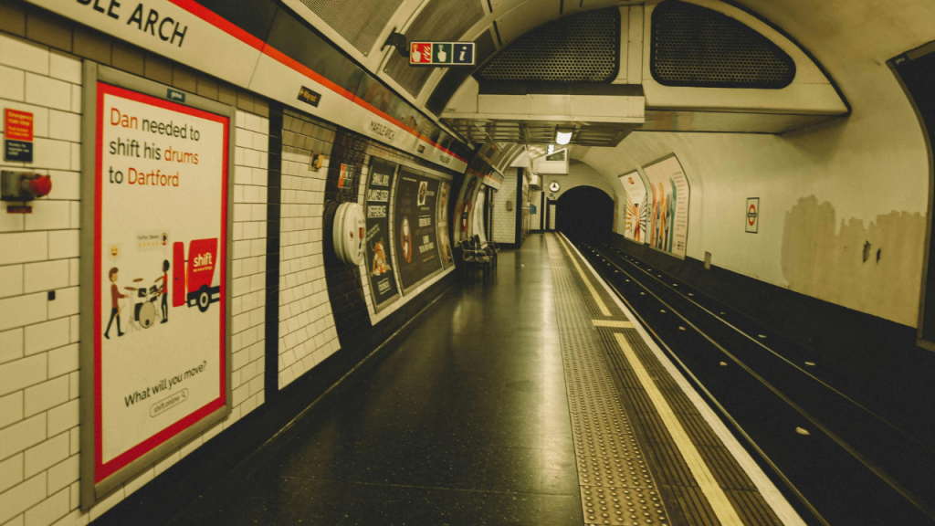 Contoh Kalimat Persuasif beserta Pengertian, Ciri, dan Jenisnya