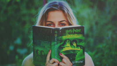 Mengenal Cerita Fiksi Pengertian, Unsur, Jenis, dan Strukturnya