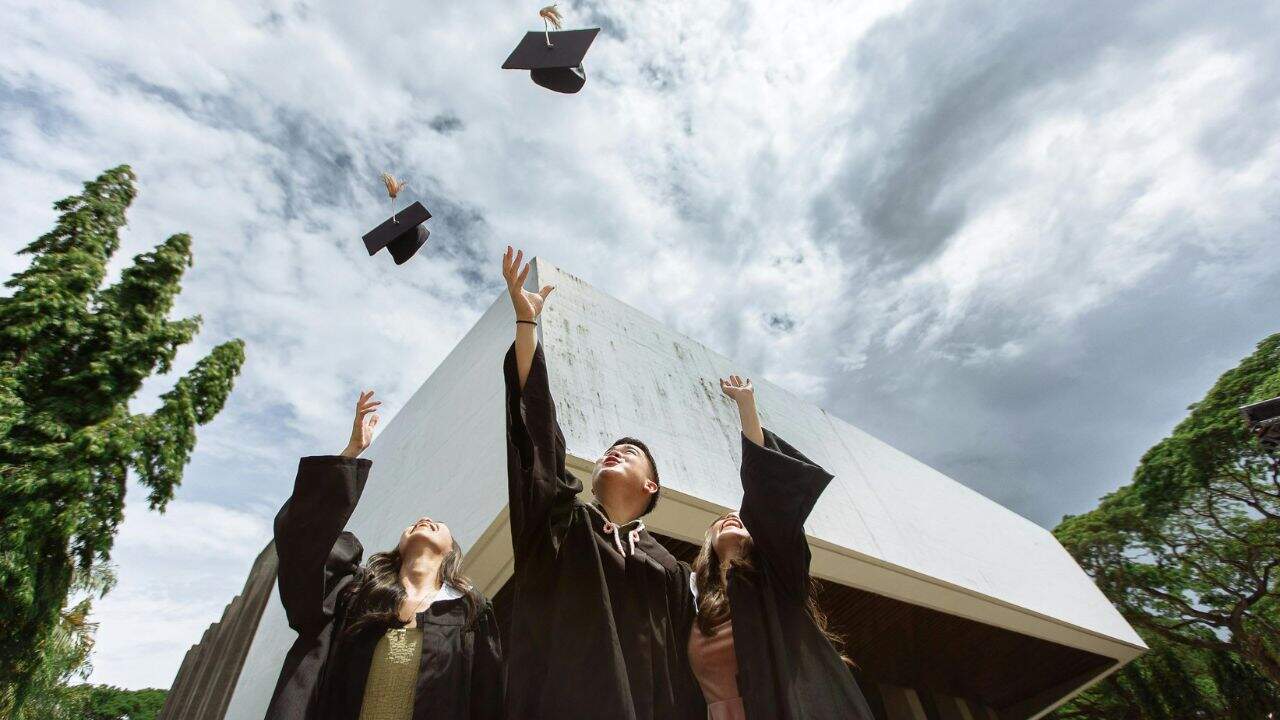 Perbedaan Sempro, Semhas, dan Kompre, Mahasiswa Wajib Tahu!