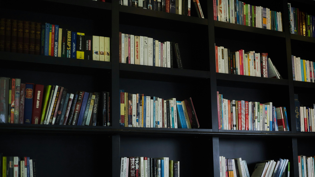 Mengetahui 7 Manfaat ISBN bagi Dosen dan Pengajar