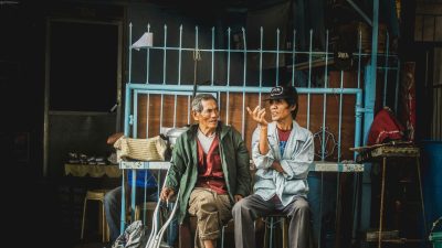 Mengenal Hakikat Bahasa Pengertian, Sifat, dan Fungsinya