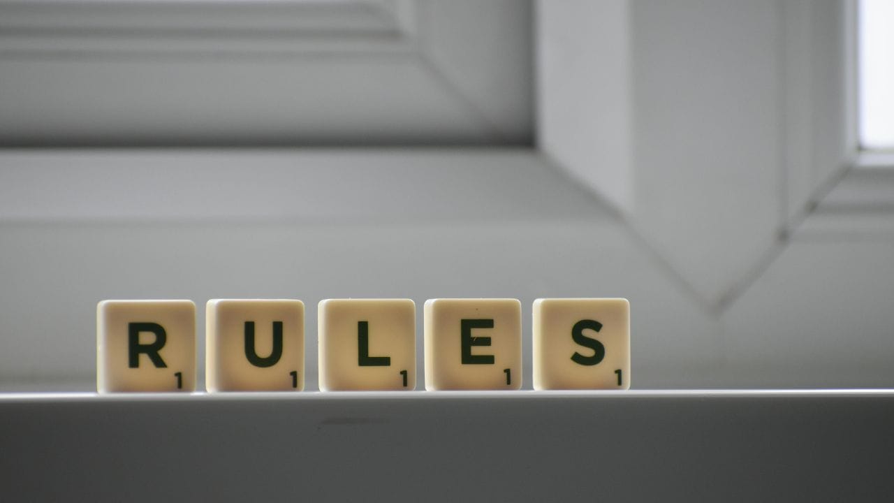 Pengendalian Sosial Pengertian, Fungsi, dan Jenis-Jenisnya