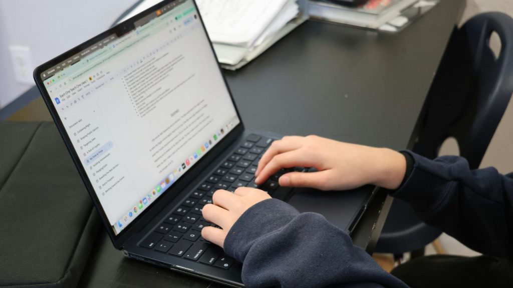 Tips Merevisi Naskah Fiksi untuk Cerpen maupun Novel agar Hasilnya Maksimal