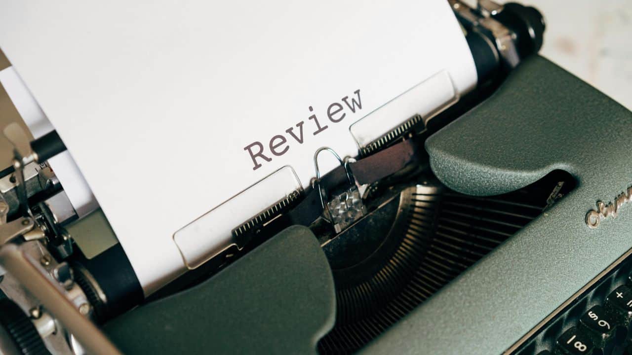 Teks Ulasan Pengertian, Ciri-Ciri, Tujuan, dan Strukturnya