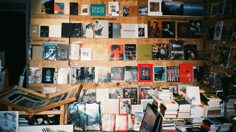 Tahapan Menerbitkan Buku yang Perlu Dipahami Penulis Pemula