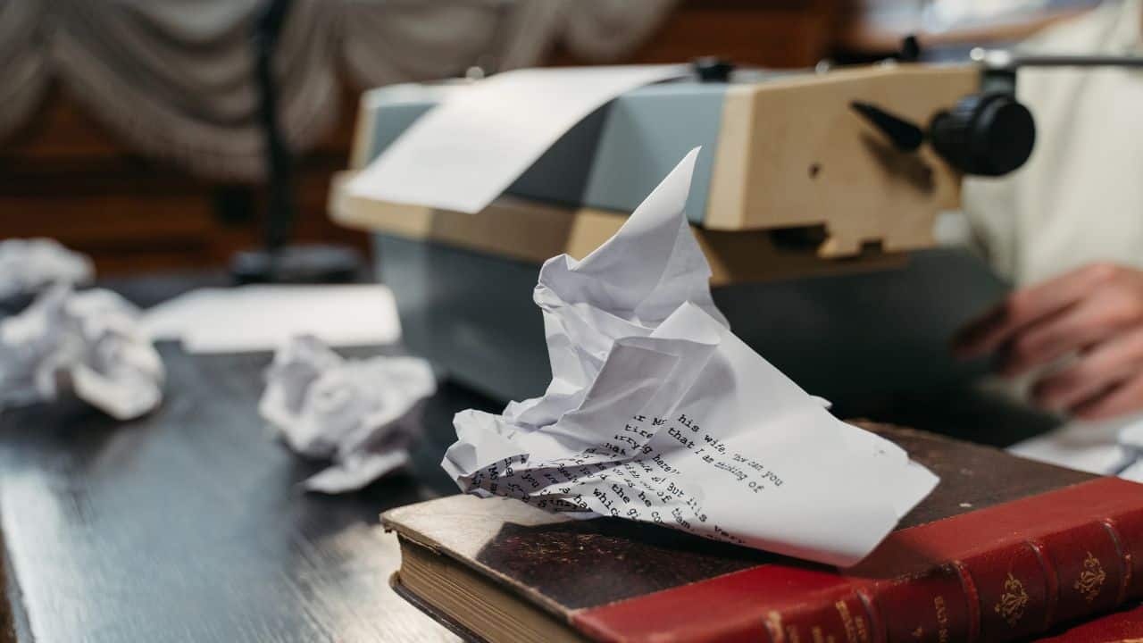 Tips Memilih Genre Novel untuk Debutmu sebagai Penulis Profesional